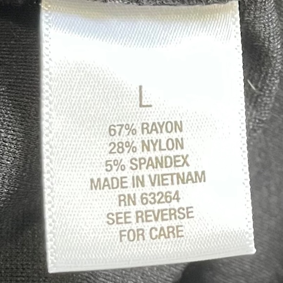 Dressbarn black skirt with zippered pockets, size L, new with tags - Picture 12 of 13